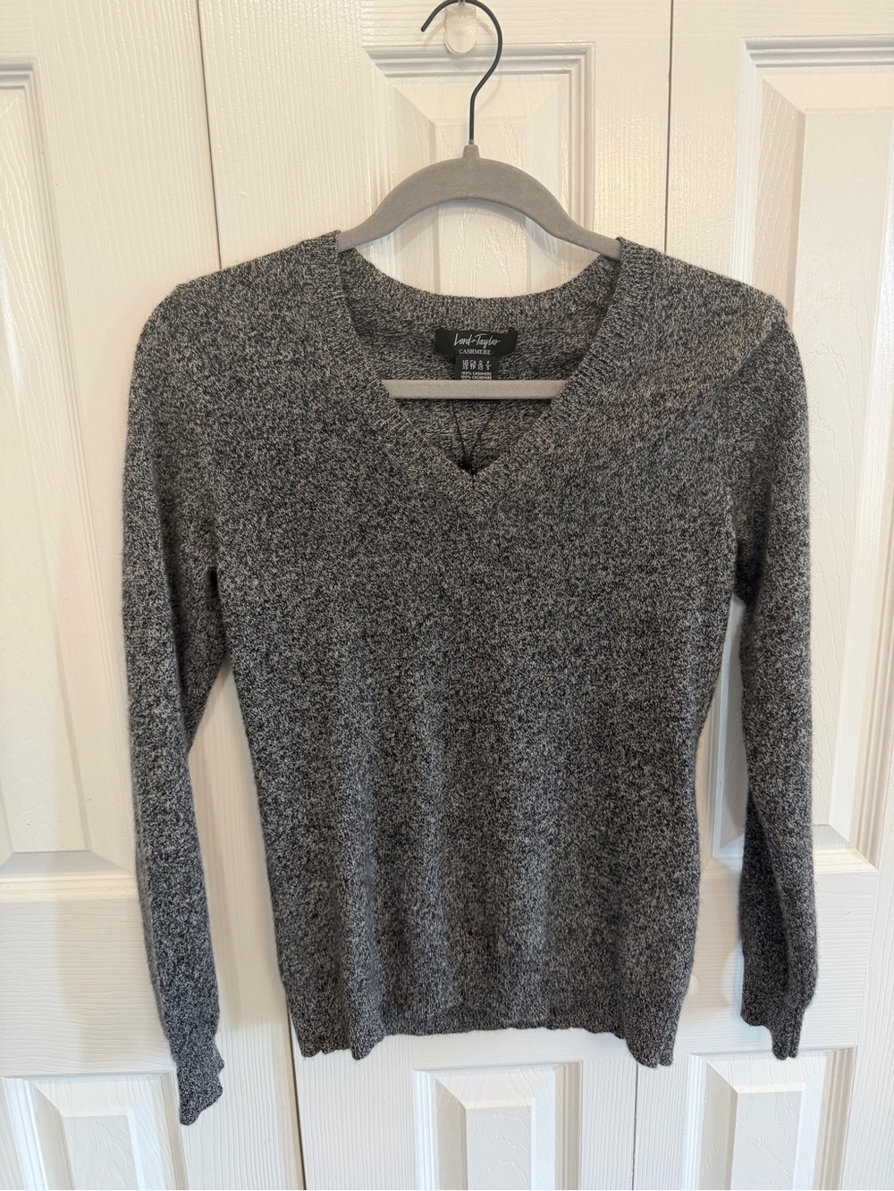 Lord & Taylor V-Neck Cashmere Marled Sweater XS NWT FLAWED